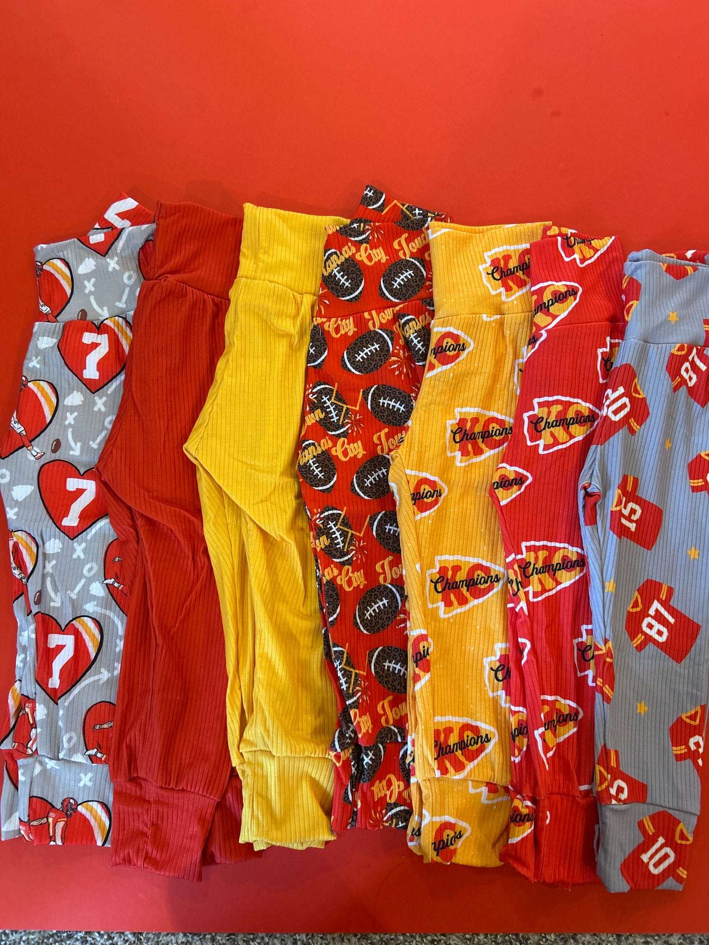 2T leggings, choose your print