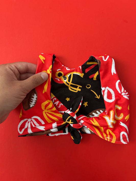 Reversible Tie Tank: Red Bows/Black Pennant (Copy)