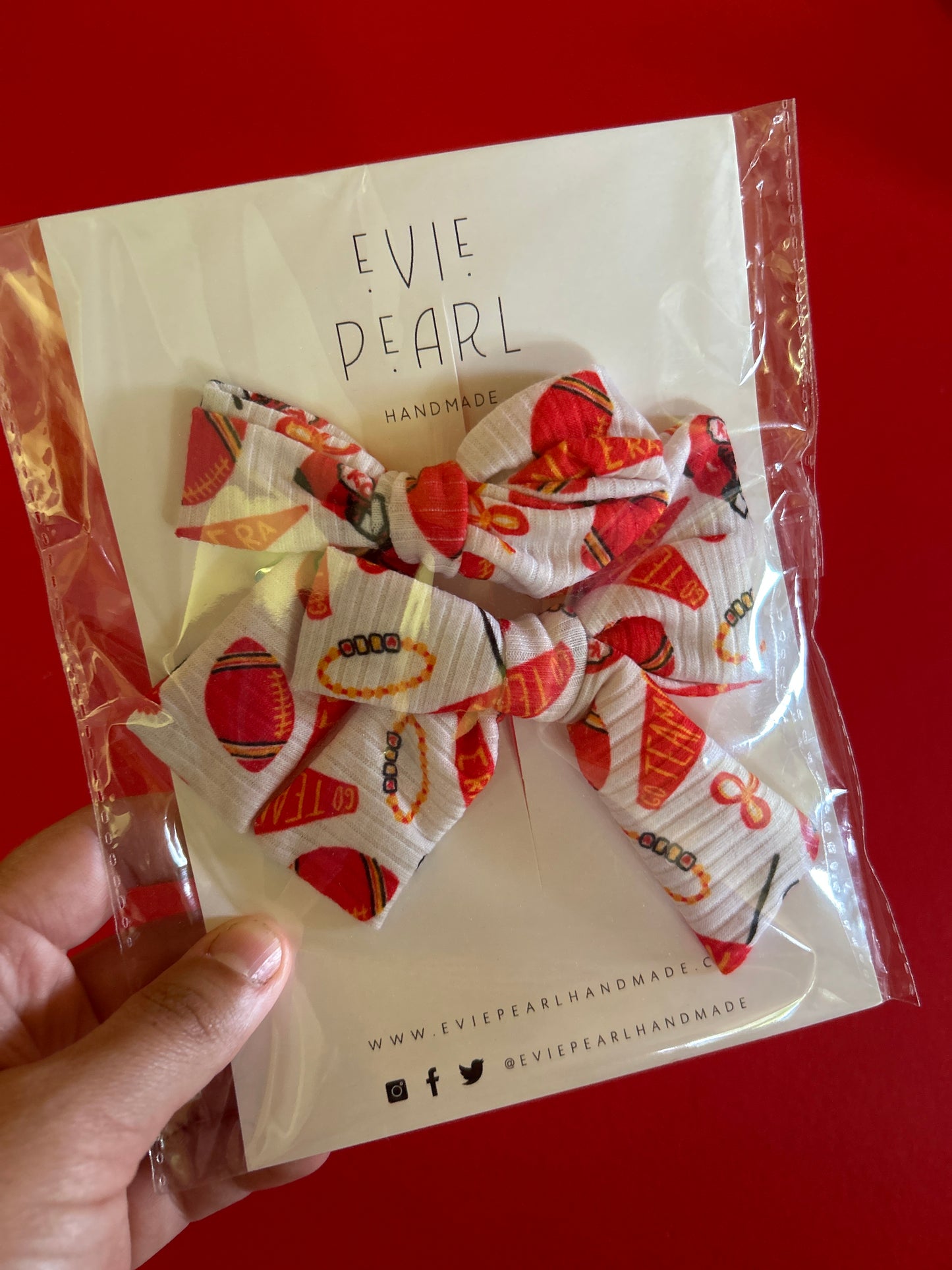 *Pig Tail Bows: KC Eras