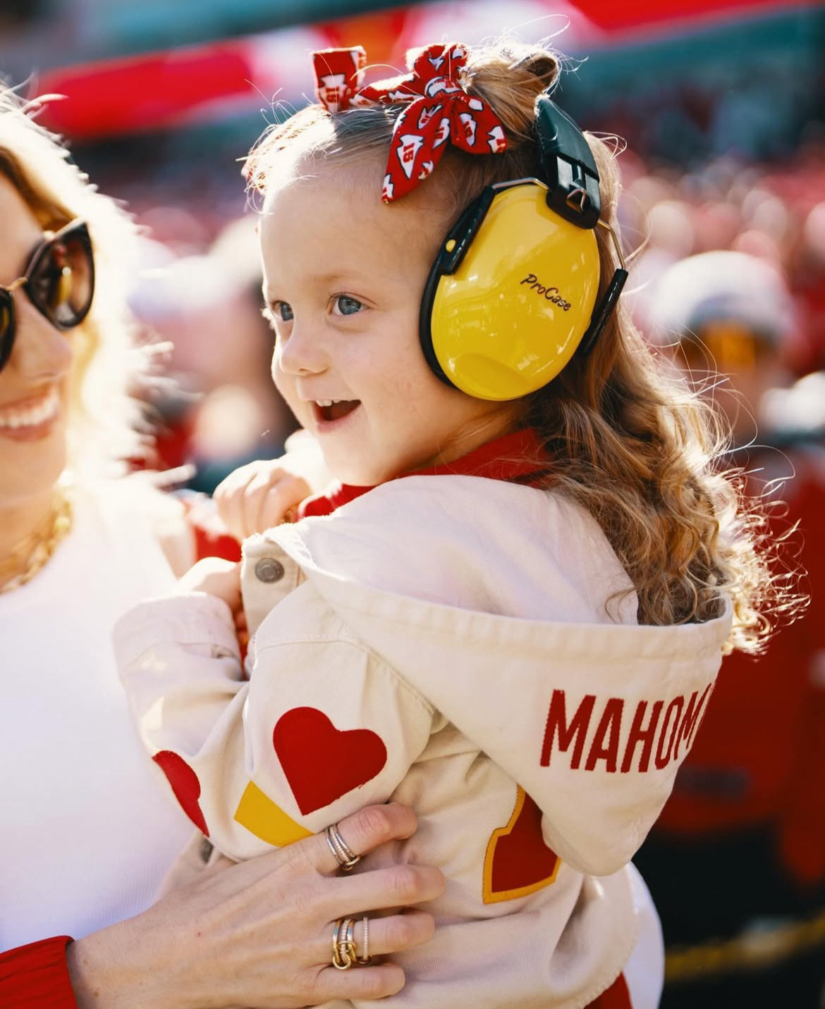 Pig Tail Bows: Red 15