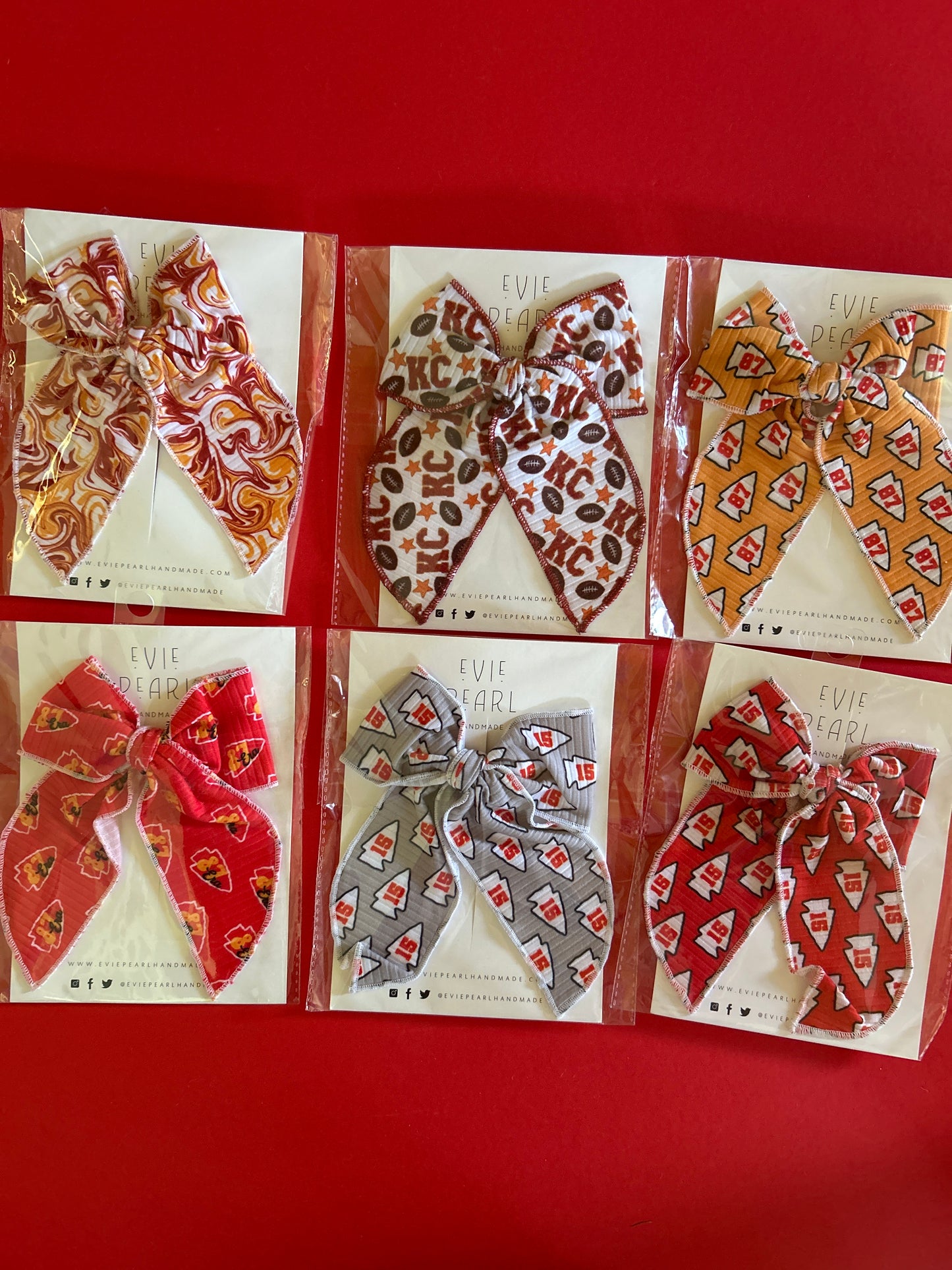 *Oversized Bows: Pick Your Print
